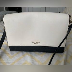 Well loved late spade crossbody